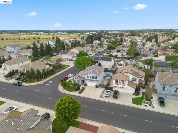 $695,000 | 763 Grafton Street, Manteca, CA 95337