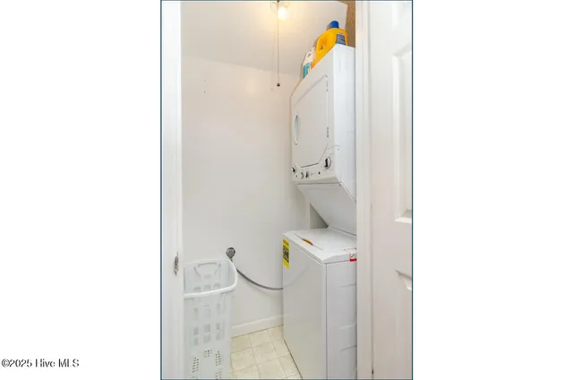 $1,700 | 1618 Canal Drive, Unit C46, Carolina Beach, NC 28428