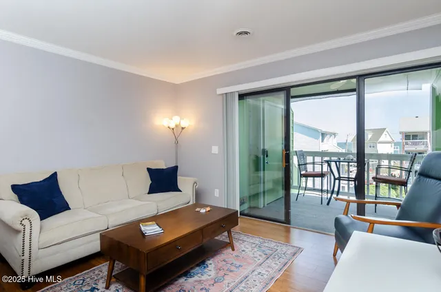 $1,700 | 1618 Canal Drive, Unit C46, Carolina Beach, NC 28428