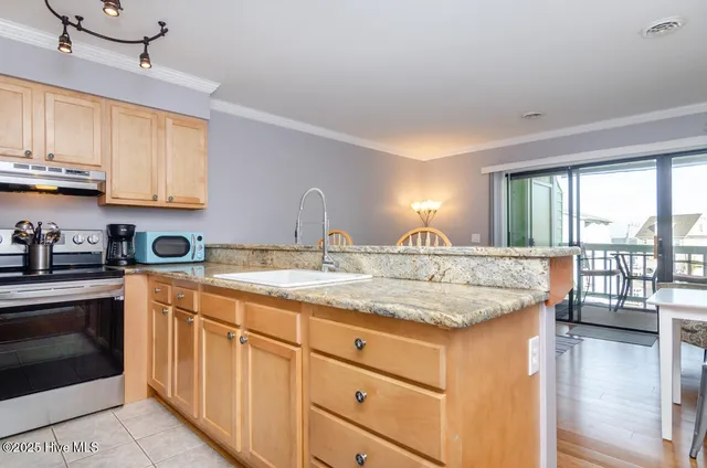 $1,700 | 1618 Canal Drive, Unit C46, Carolina Beach, NC 28428