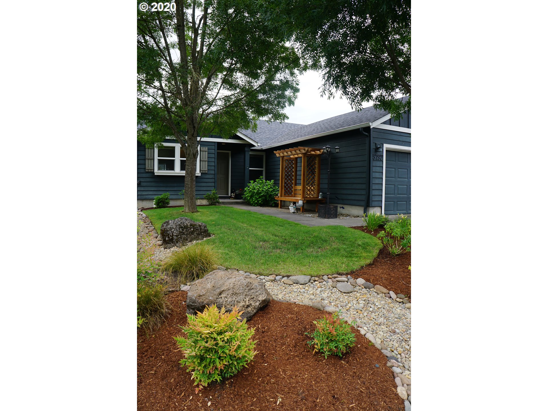 5792 Mineral Way Springfield, OR 97478 - Photo 2 of 29