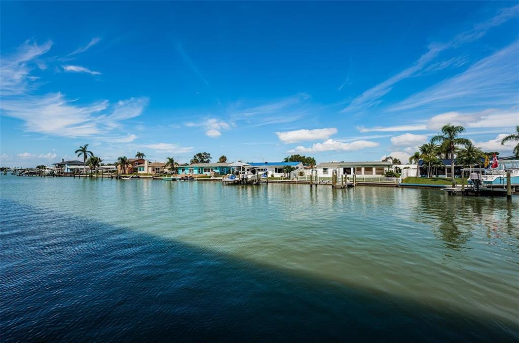 4725 Cove Circle, Unit 808 St. Petersburg, FL 33708 - Photo 19 of 47