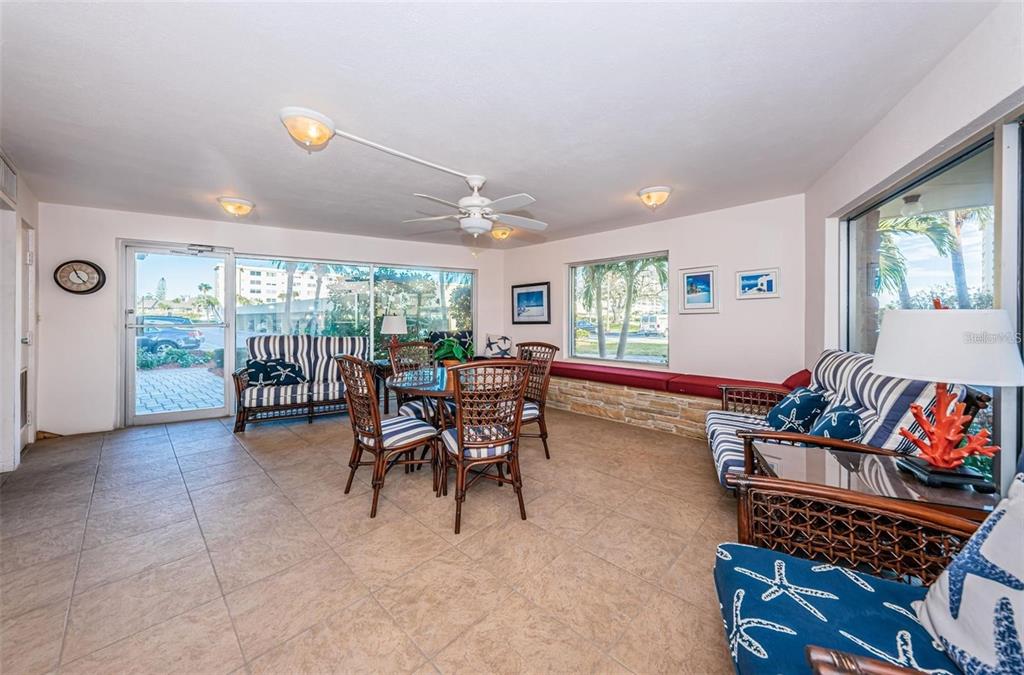 4725 Cove Circle, Unit 808 St. Petersburg, FL 33708 - Photo 30 of 47