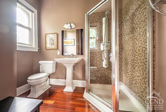 5 Willard Place Hudson, NY 12534 - Photo 12 of 26 a bathroom with a toilet a sink and a bathtub