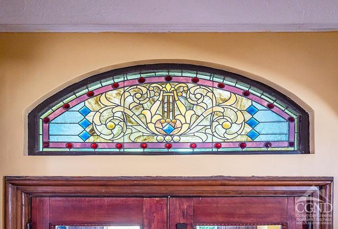 5 Willard Place Hudson, NY 12534 - Photo 7 of 26 a view of a sign in a building