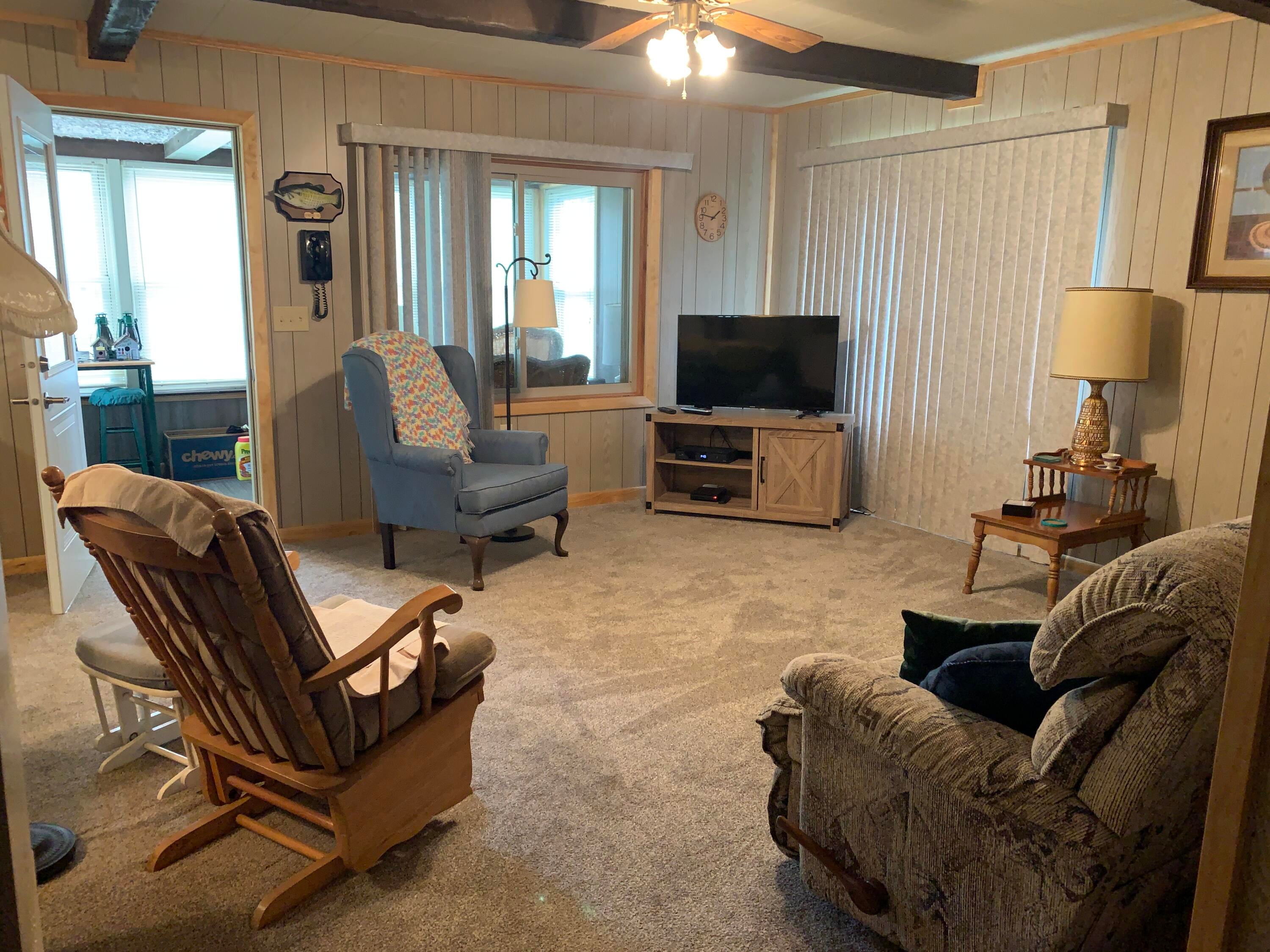 1273 Radov Road Gladwin, MI 48624 - Photo 9 of 14 Gallery Image 9
