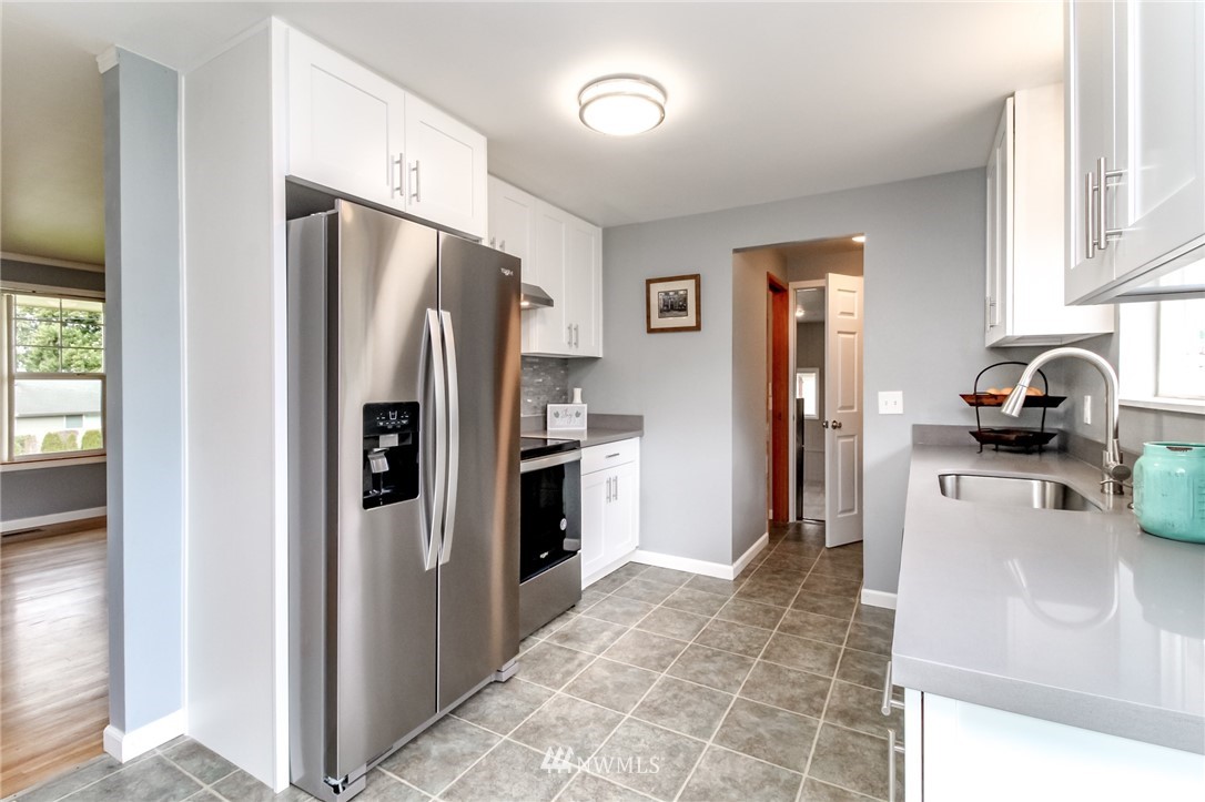 17832 111th Avenue Southeast Renton, WA 98055 - Photo 14 of 39 Gallery Image 14