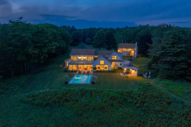 $6,800,000 | 51 Meeting House Farms Road, Yarmouth, ME 04096