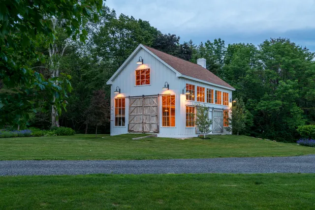$6,800,000 | 51 Meeting House Farms Road, Yarmouth, ME 04096