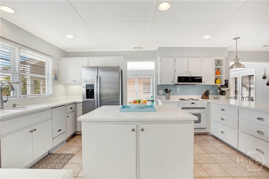 9 10th Street Tybee Island, GA 31328 - Photo 17 of 50