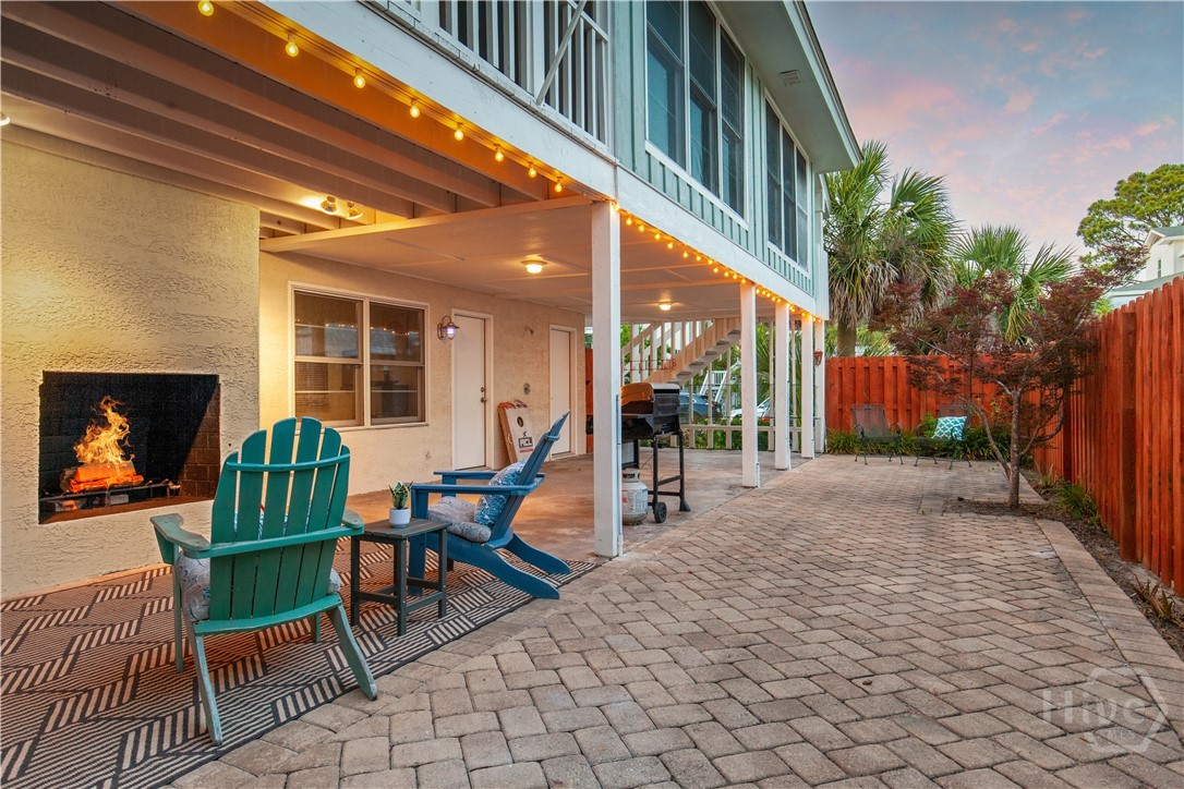 9 10th Street Tybee Island, GA 31328 - Photo 4 of 50