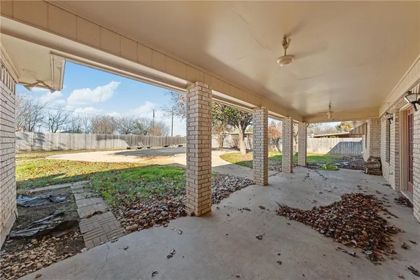 $349,000 | 340 Ave B N Crawford Tx 76638 North, Crawford, TX 76638