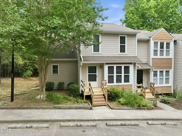 $435,000 | 101 Thomas Lane, Unit 1B, Carrboro, NC 27510