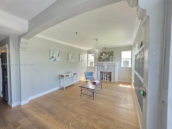 $1,700 | 1027 Pennsylvania Avenue, Unit 204, Miami Beach, FL 33139