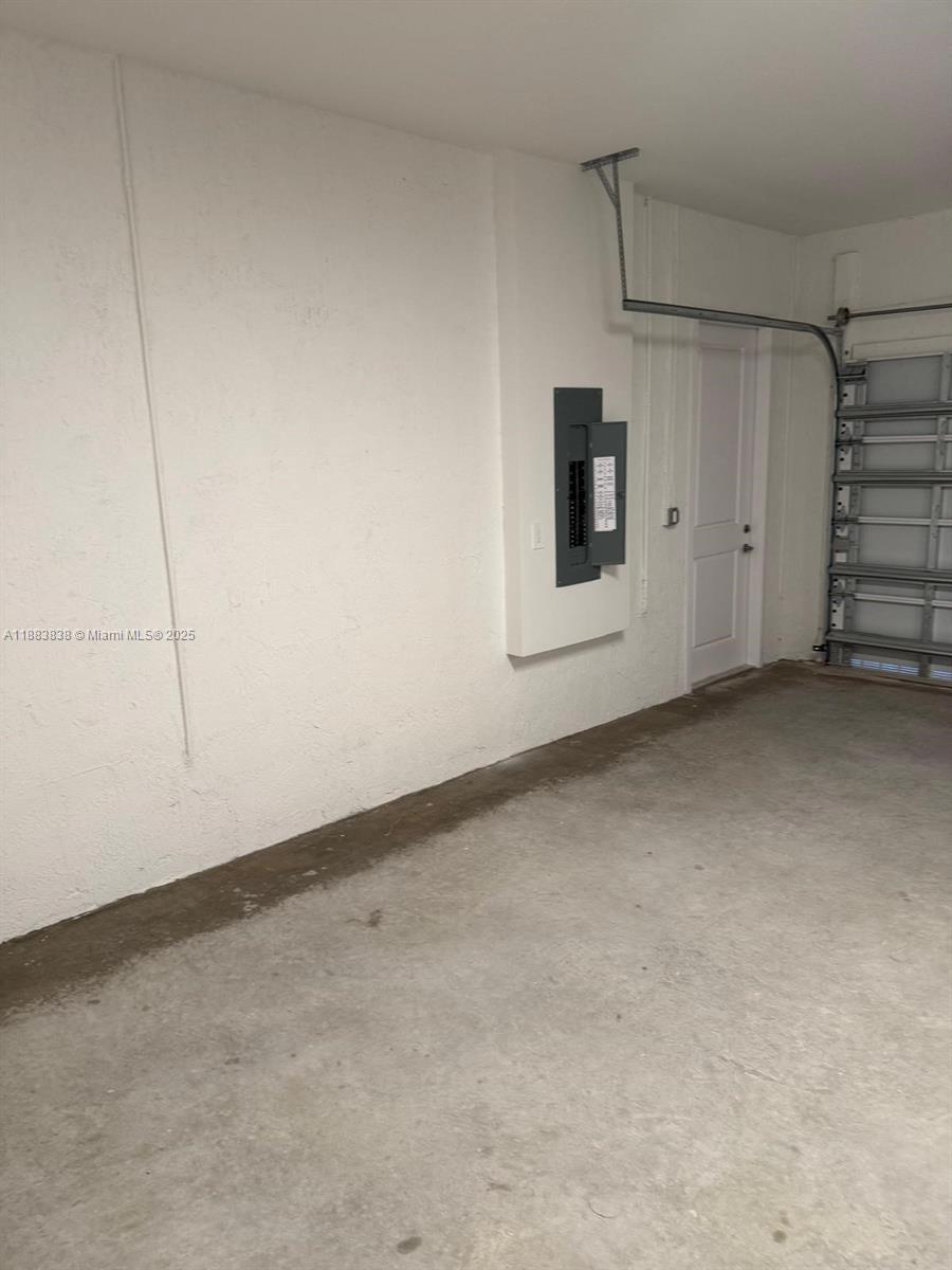 12303 Southwest 44th Street Davie, FL 33330 - Photo 17 of 42 a view of a room with an empty space