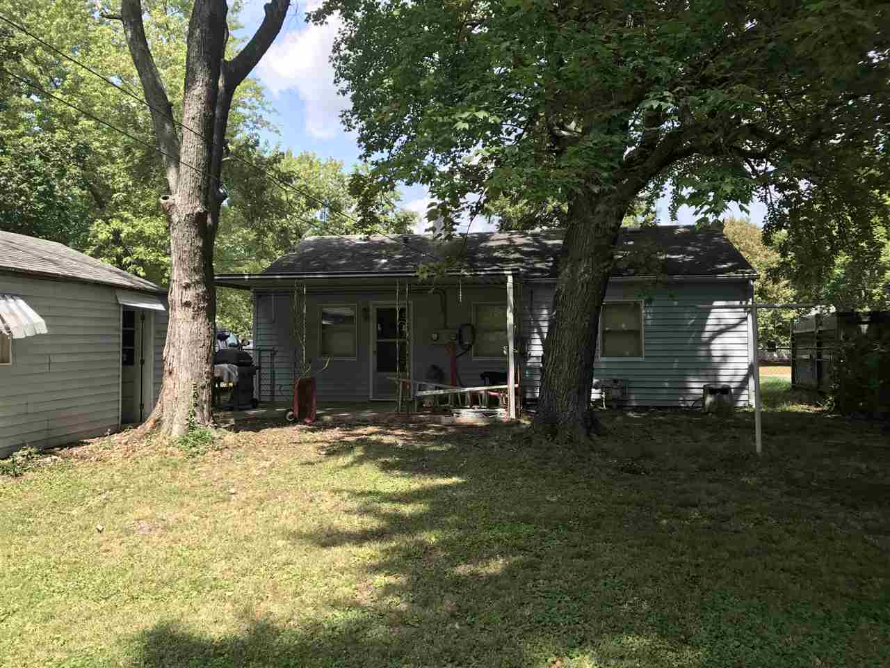 432 Sheridan Road Evansville, IN 47710 - Photo 3 of 8 Gallery Image 3
