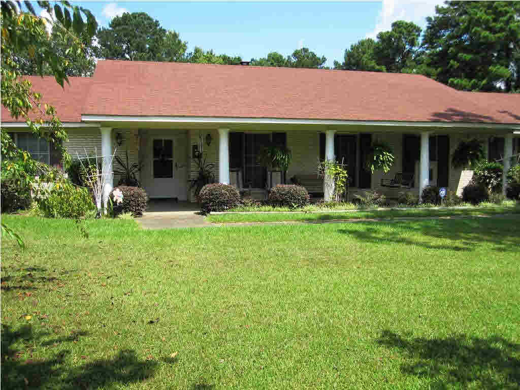 1206 West Parks Road Raymond, MS 39154 - Photo 1 of 16 Welcome to 1206 West Parks Road