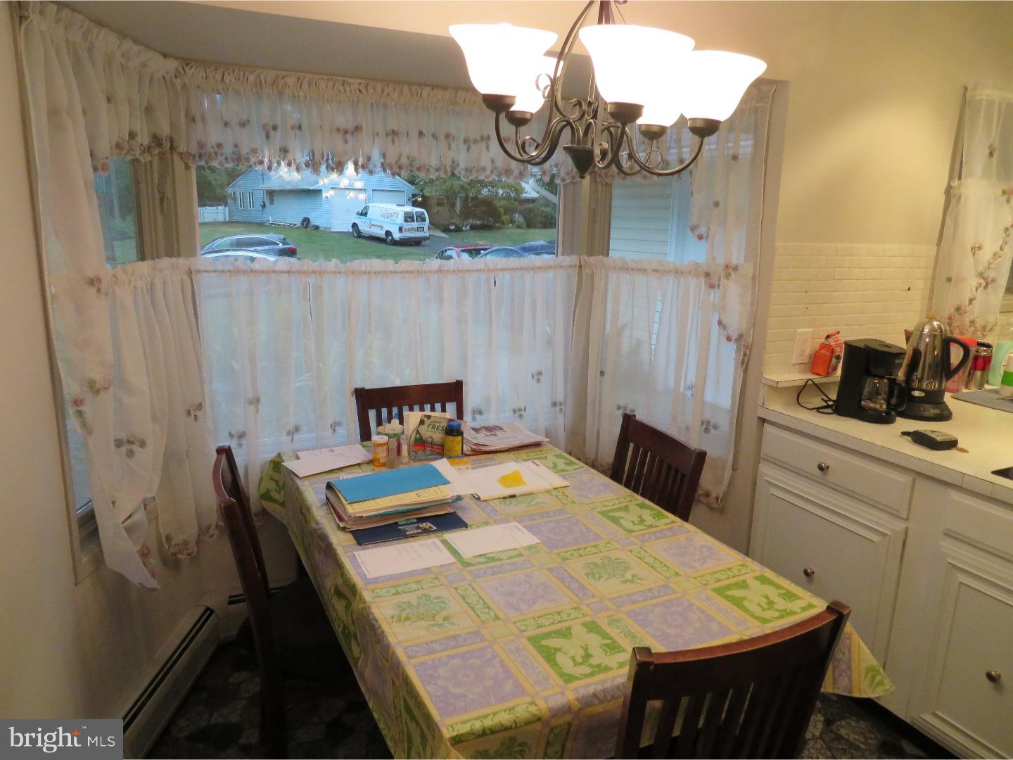 59 Flamingo Road Levittown, PA 19056 - Photo 5 of 24 Gallery Image 5