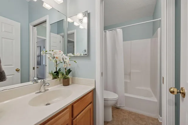 $337,900 | 2062 Mainstreet, Hopkins, MN 55343