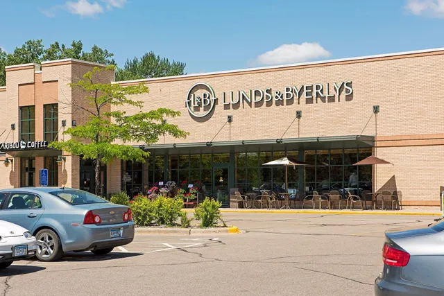 $337,900 | 2062 Mainstreet, Hopkins, MN 55343