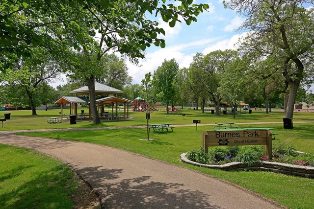 $337,900 | 2062 Mainstreet, Hopkins, MN 55343