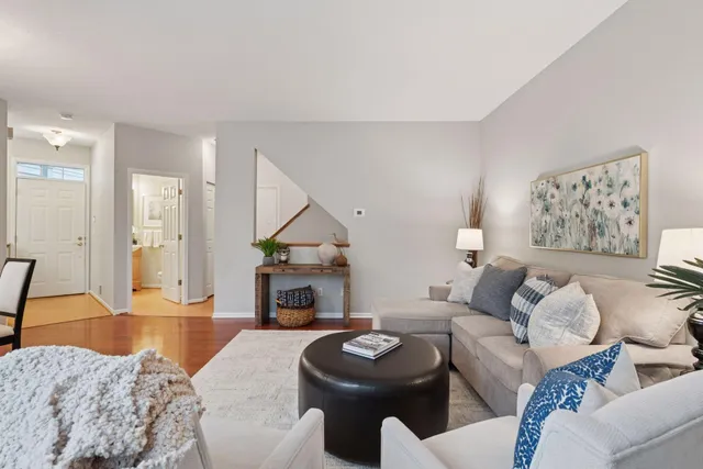 $337,900 | 2062 Mainstreet, Hopkins, MN 55343