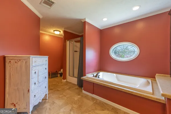 a view of utility room