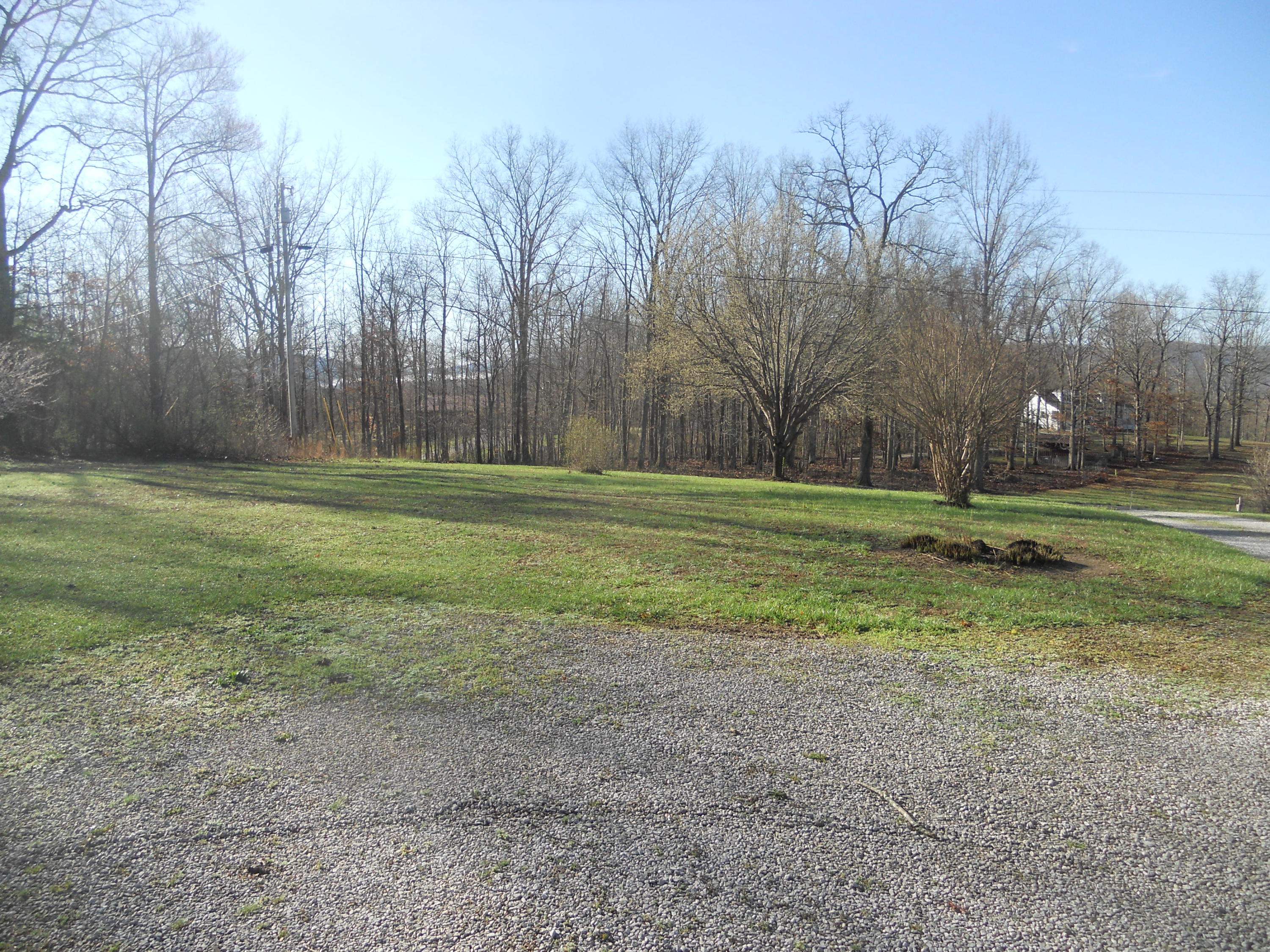 3759 Hurricane Road Huntsville, TN 37756 - Photo 13 of 29 017