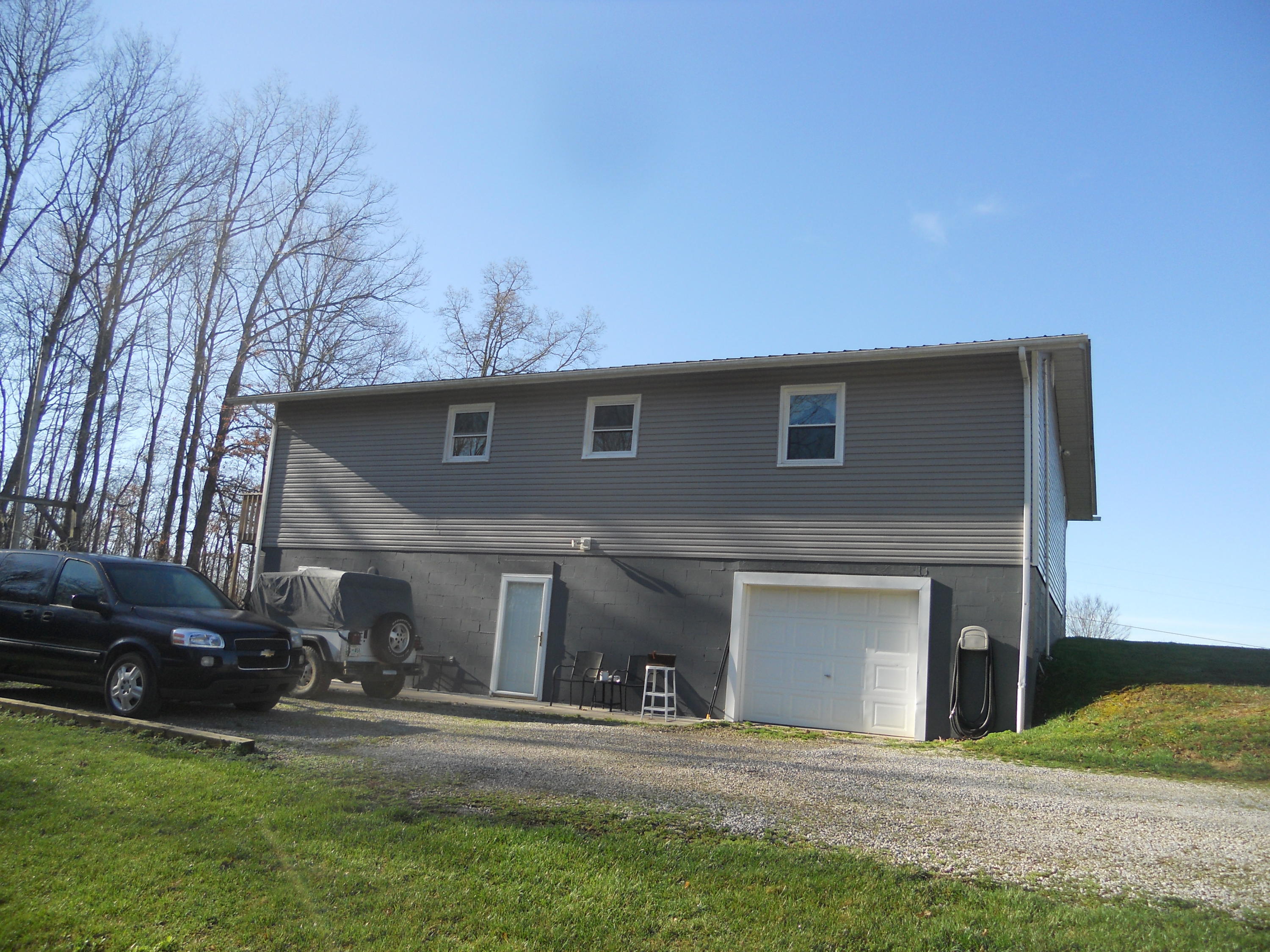3759 Hurricane Road Huntsville, TN 37756 - Photo 5 of 29 009