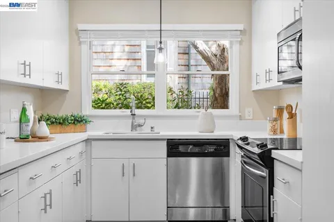 $598,000 | 632 Centre Court, Alameda, CA 94502