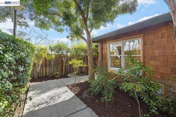 $598,000 | 632 Centre Court, Alameda, CA 94502