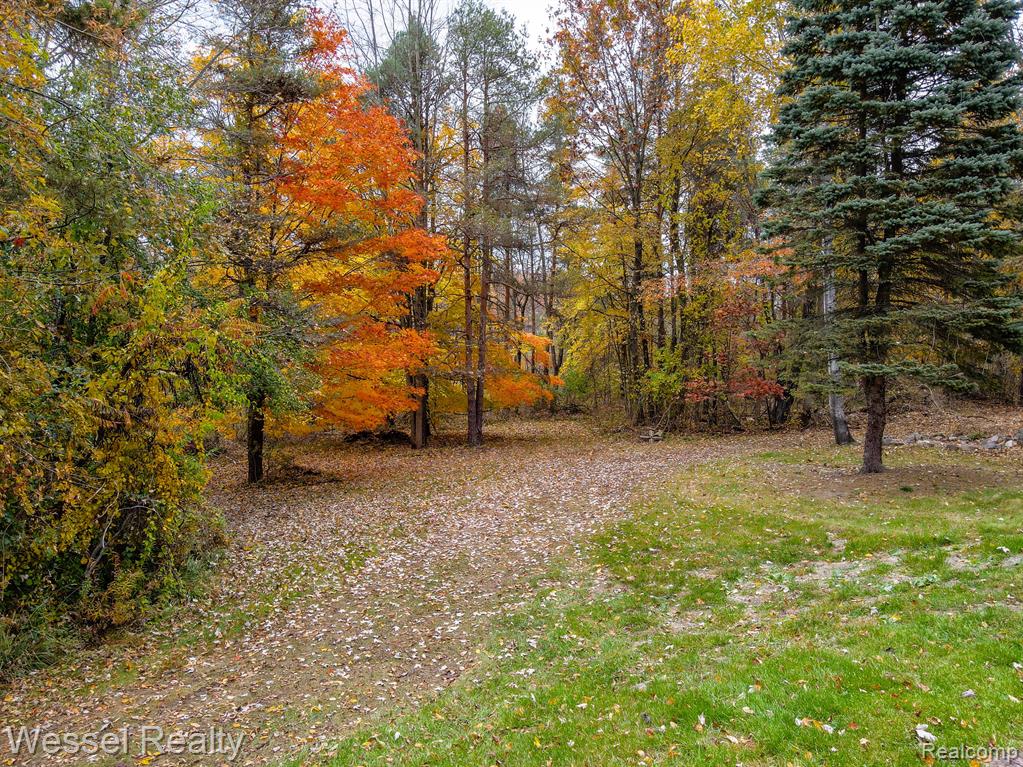 855 Townsend Road Leonard, MI 48367 - Photo 36 of 39