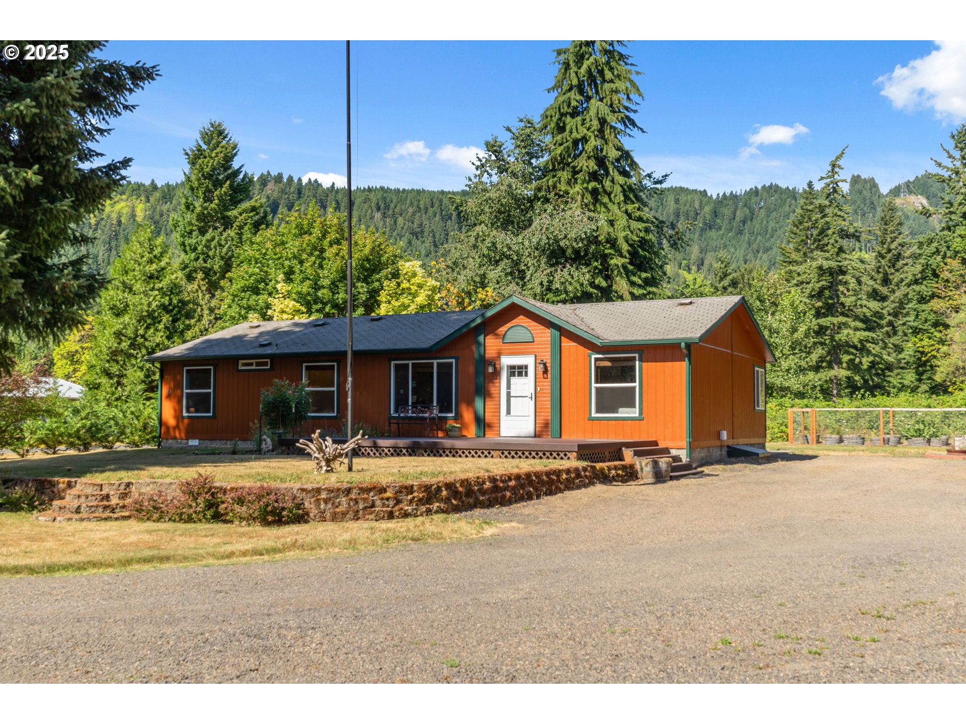 52 Coats Road Carson, WA 98610 - Photo 11 of 39