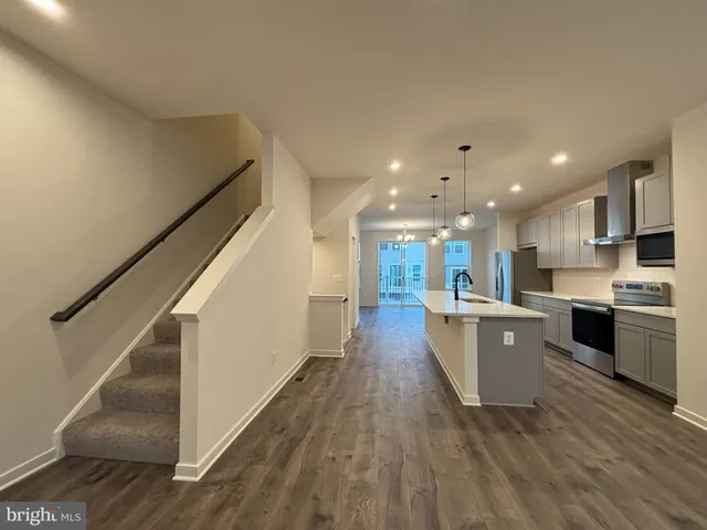 $539,999 | 17954 Alicia Avenue, Dumfries, VA 22026