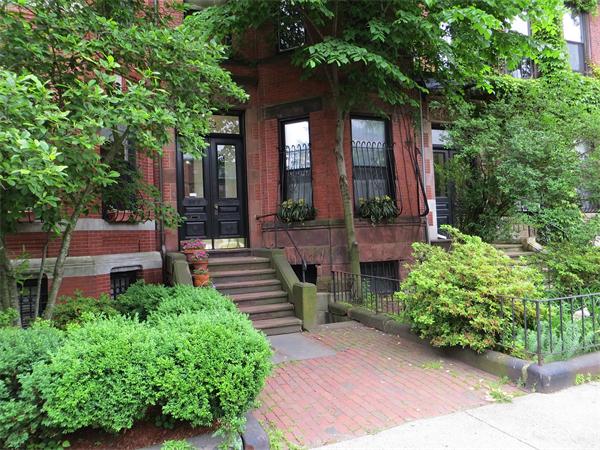 342 Commonwealth Avenue, Unit 3 Boston, MA 02115 - Photo 1 of 6 a front view of a house with a porch