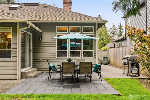$1,275,000 | 4125 239th Place Southeast, Sammamish, WA 98029