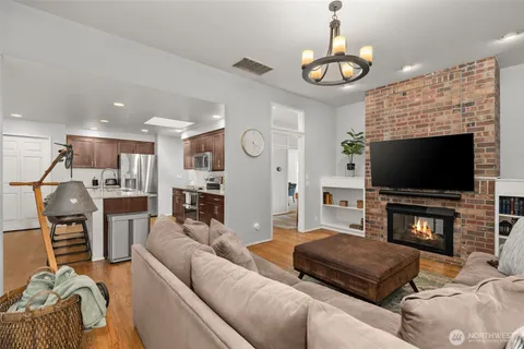 $1,275,000 | 4125 239th Place Southeast, Sammamish, WA 98029