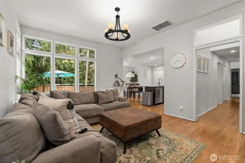 $1,275,000 | 4125 239th Place Southeast, Sammamish, WA 98029