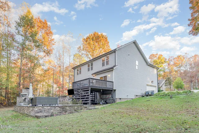 front view of house with a yard