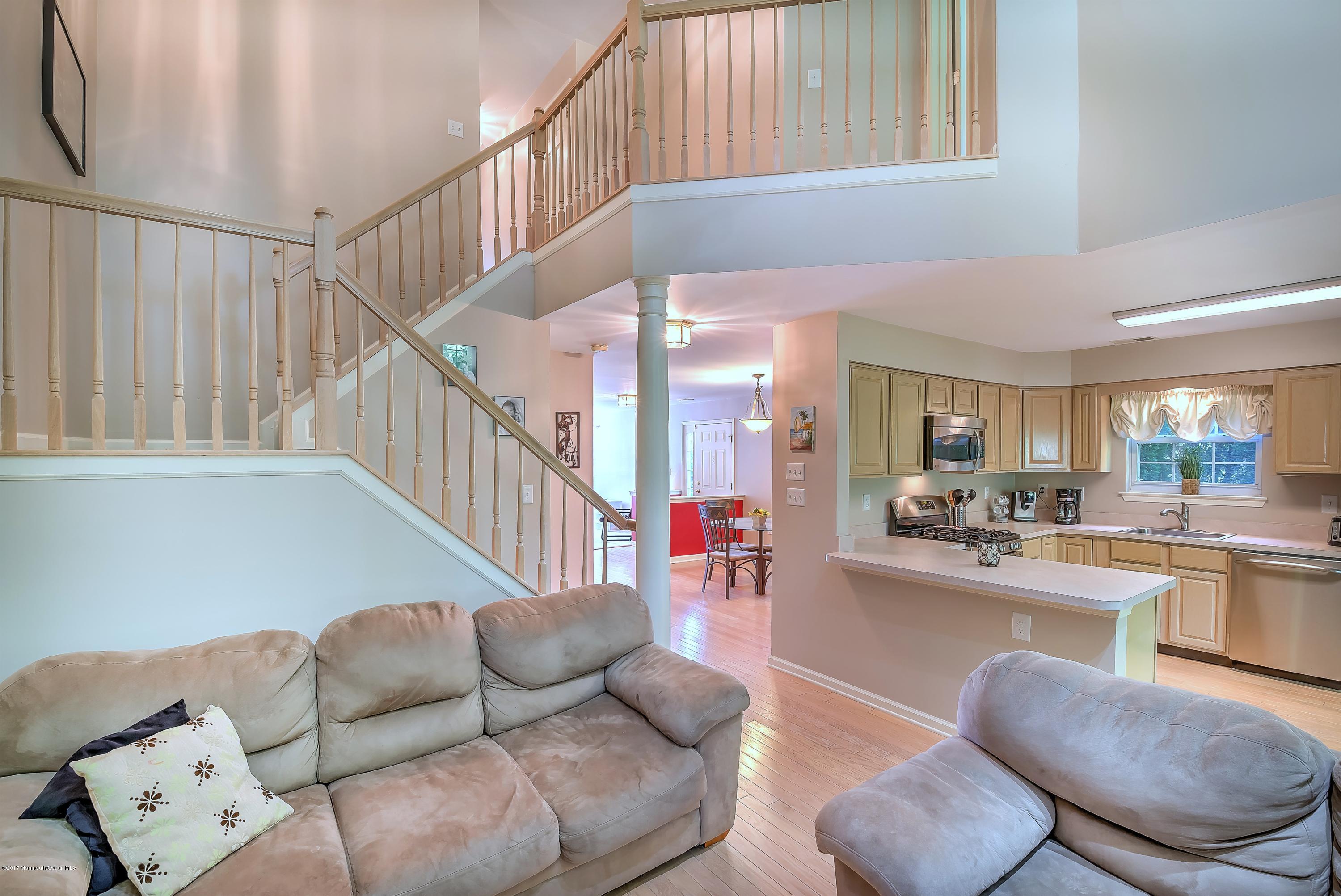 26 Alpine Road Holmdel, NJ 07733 - Photo 8 of 26 008_DEN