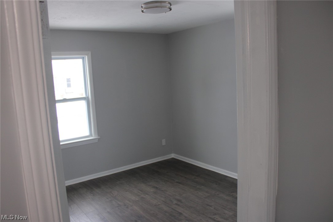 18500 Homeway Road Cleveland, OH 44135 - Photo 26 of 31