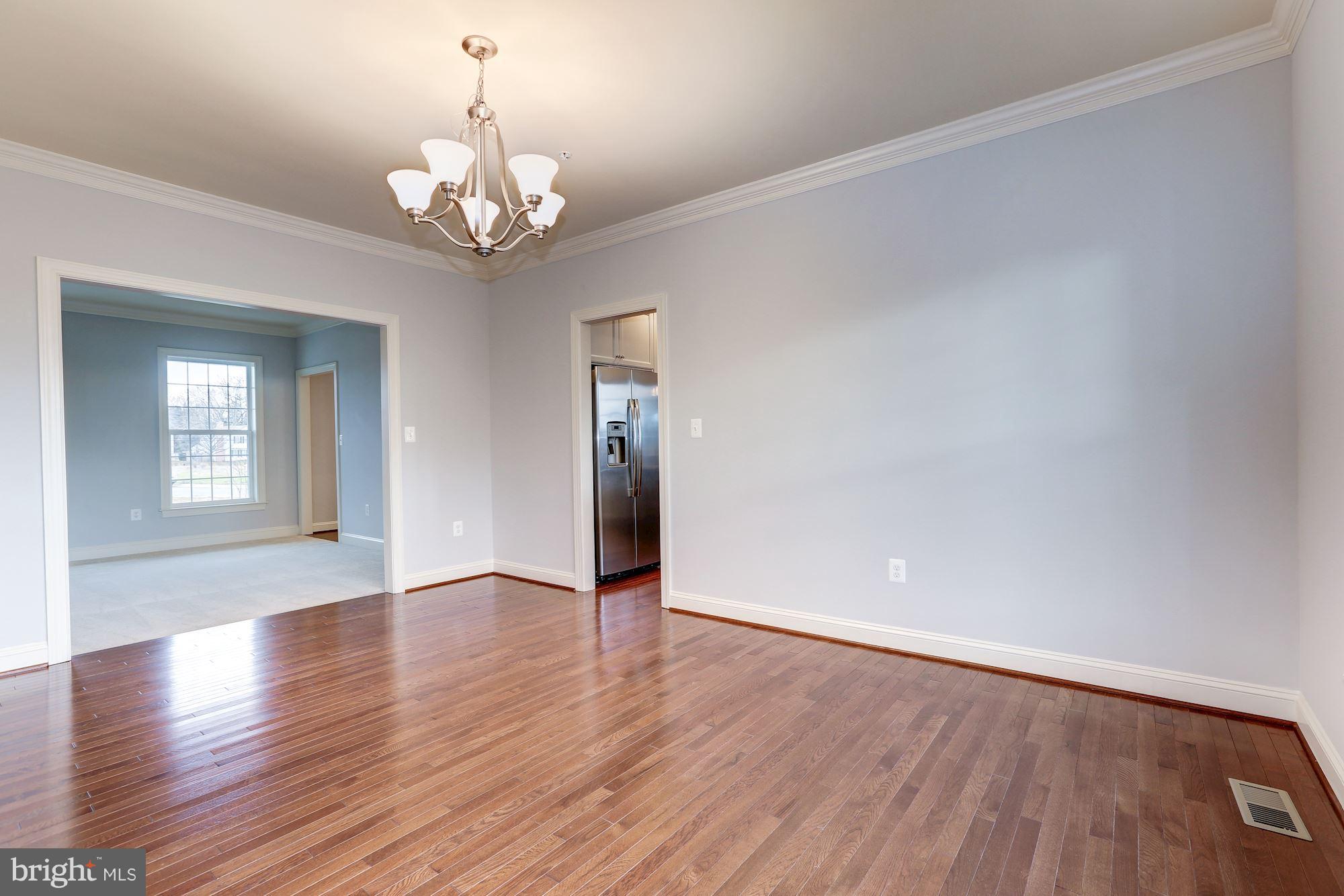 17005 Bennett Way Poolesville, MD 20837 - Photo 11 of 27 Dining Room