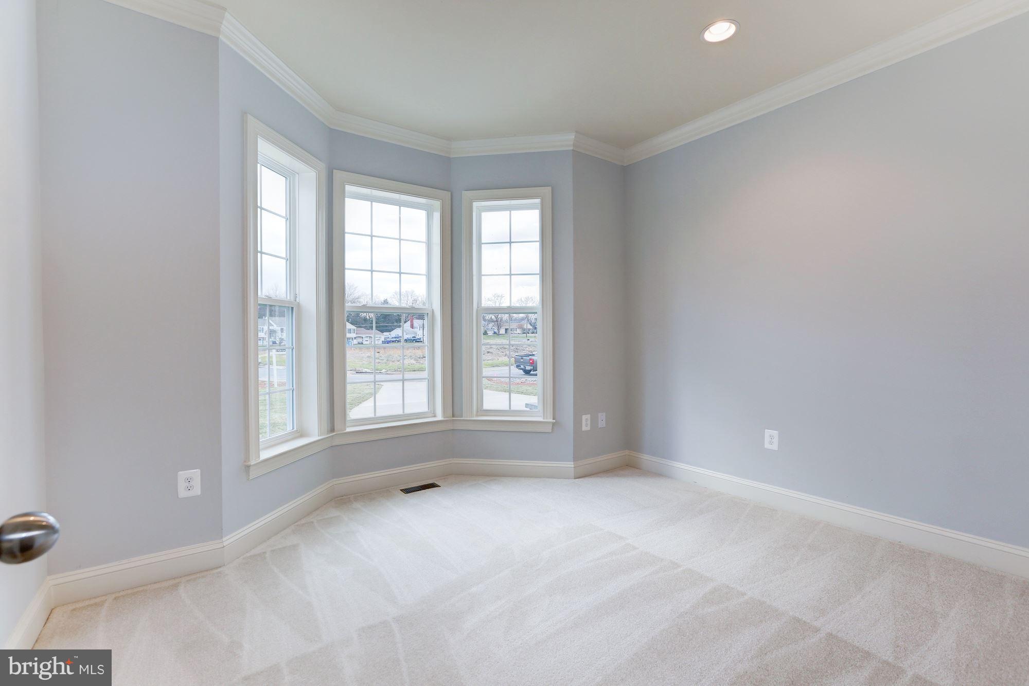 17005 Bennett Way Poolesville, MD 20837 - Photo 6 of 27 Study with bay-windows.