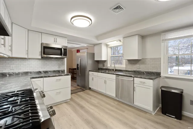 $259,900 | 3960 North Woodbine Drive, Marion, IN 46952