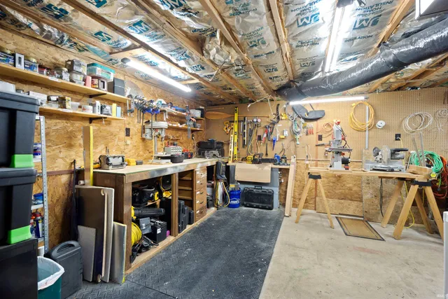 $259,900 | 3960 North Woodbine Drive, Marion, IN 46952