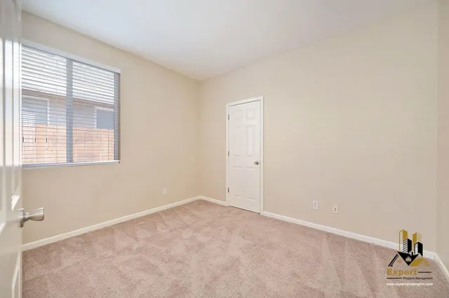 $2,690 | 3438 Zalema Way, Sacramento, CA 95834