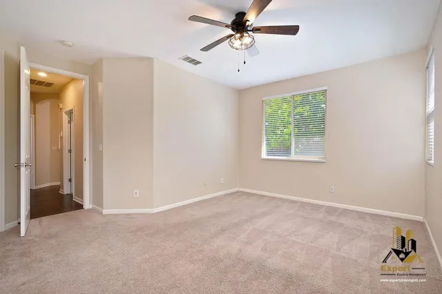 $2,690 | 3438 Zalema Way, Sacramento, CA 95834