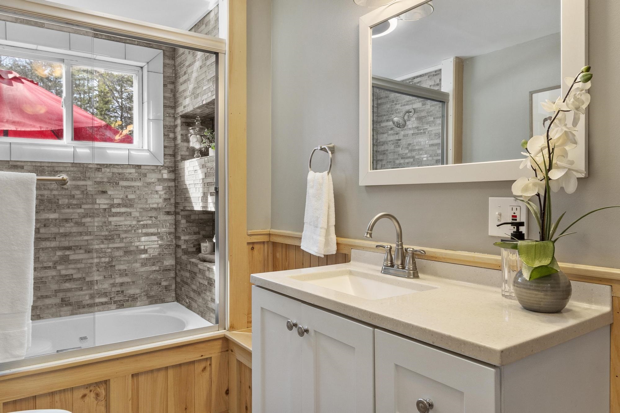 17 Angier Road Fitzwilliam, NH 03447 - Photo 13 of 37