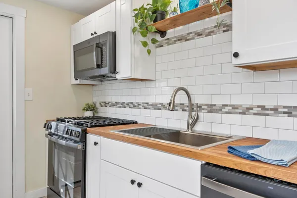 $350,000 | 17 Angier Road, Fitzwilliam, NH 03447