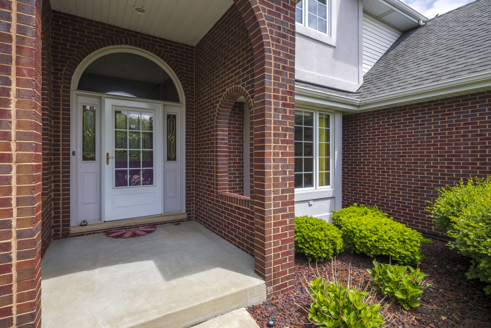 1071 Yamma Ridge New Lenox, IL 60451 - Photo 3 of 51 a front view of a house